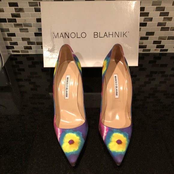 💖Manolo Blahnik Tie Dye Pumps! 💖 - Picture 2 of 8